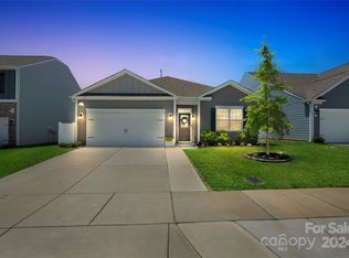 217 Atwater Landing Dr, Mooresville, NC 28117