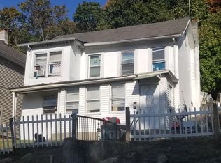 1362 Howard St, Peekskill, NY 10566