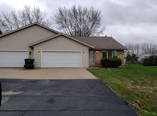 2723 W Glenwood Dr, Appleton, WI 54914