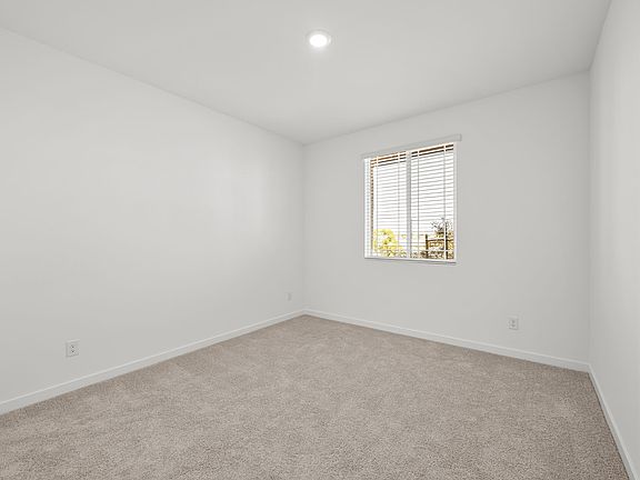4 web or mls Lennar 513 ARTHUR POINTE ST 4
