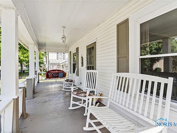4th image of 206 E Clay St