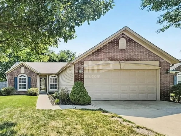 13939 Charleswood Ct, Fishers, IN 46038