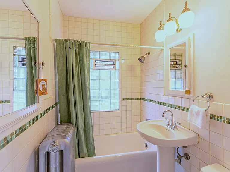 1479 Portland Ave #4 — Photo 8