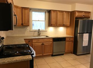 1401 Leafy Ct, Sykesville, MD 21784