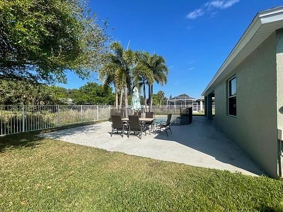 5th image of 2955 W Brookfield Way