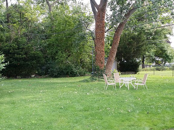 2nd image of 5132 Thornbury Blvd