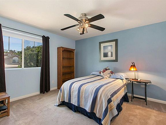 5th image of 4985 Brookburn Dr