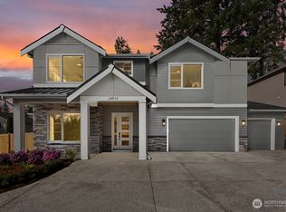24914 SE 17th St #2, Sammamish, WA