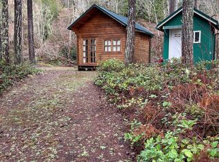 581 N Duckabush Dr N, Hoodsport, WA 98548