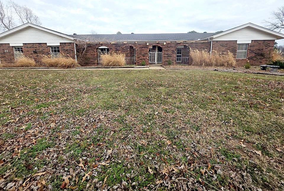 1st image of 27 Willowbrook