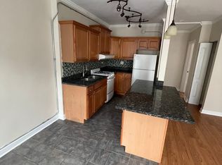 1333 W Birchwood Ave APT 201, Chicago, IL 60626