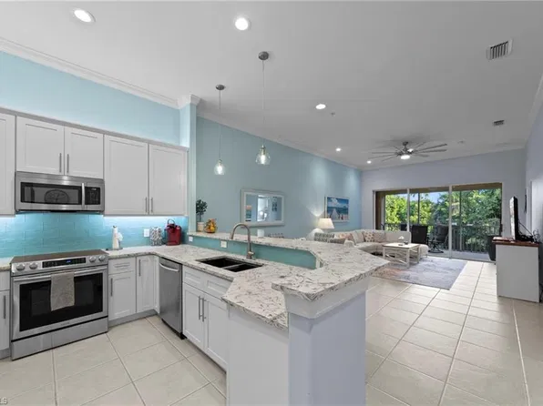 1285 Sweetwater CV #2106, NAPLES, FL 34110