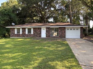 7640 Portland Dr, Biloxi, MS 39532