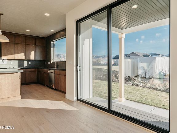 5th image of 2862 E Hayloft Ln
