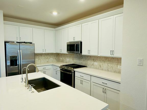 2nd image of 113 Anejo Bluff Ct