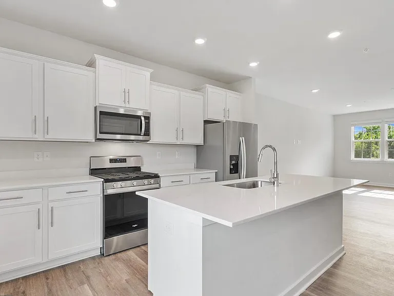 16502 Green Glade Dr — Photo 10