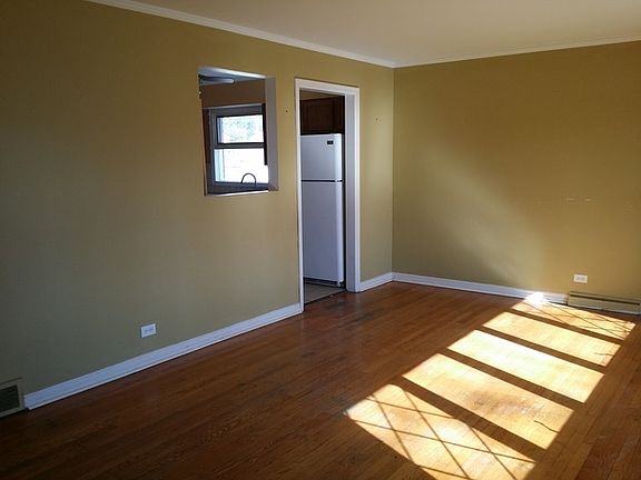 3rd image of 1216 Indian Dr
