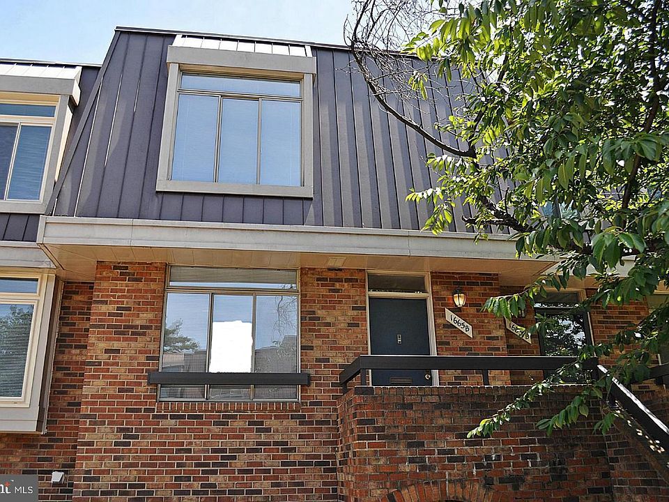 1st image of 1665 S Hayes St APT B