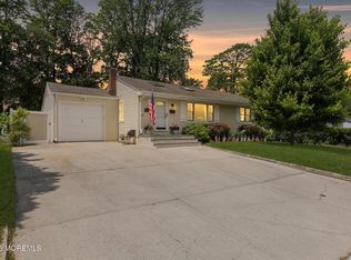 208 Martin Place, Middletown, NJ 07748