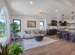 827 Paloma Ave, Oakland, CA