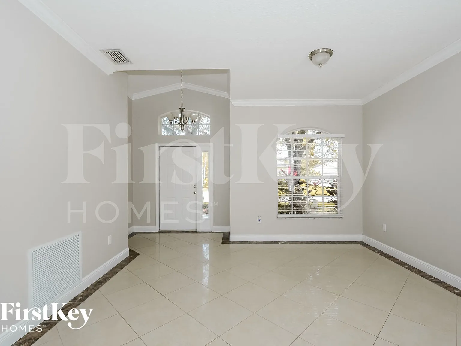3 bed, 2.0 bath, 1792 sqft, $2,850 — Photo 4
