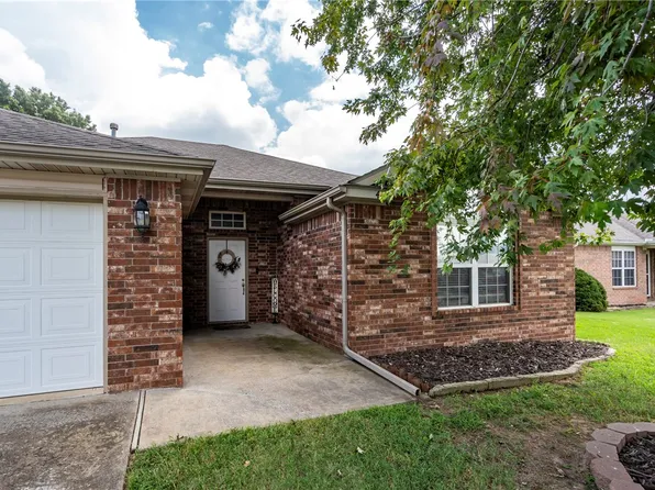 4002 SW Hansom Loop, Bentonville, AR 72712
