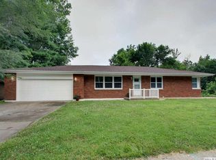 1300 Curtis Creek Rd, Quincy, IL 62301