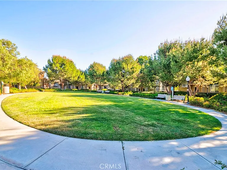 2282 Schlaepfer Dr — Photo 24