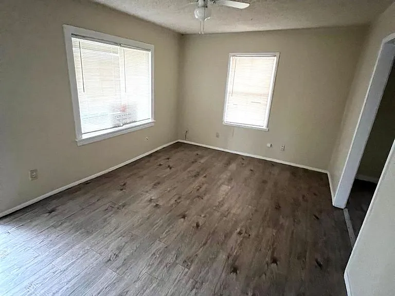 3102 Duke St — Photo 5
