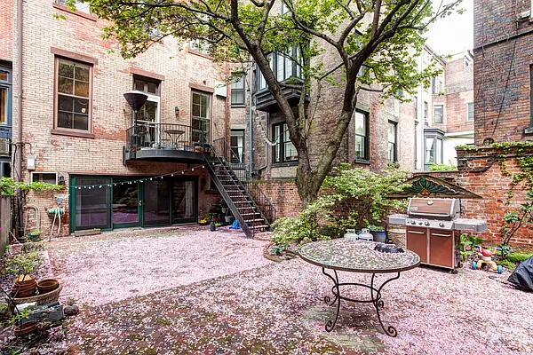 Rented by Engel and Völkers Brownstone Brooklyn | media 10