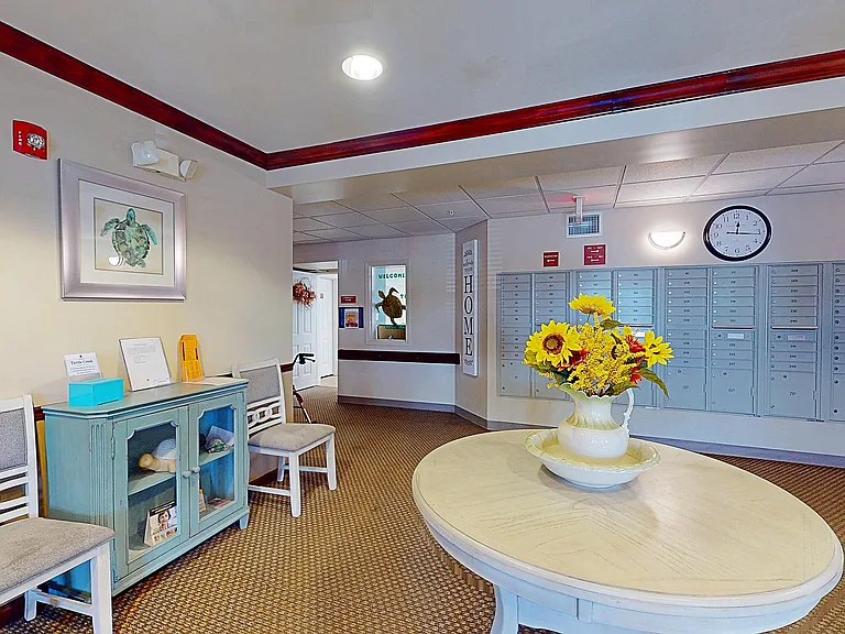 2730 N Forest Rd — Photo 45