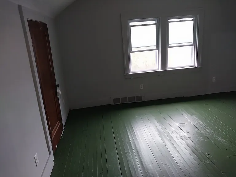 15350 Alden St #2 — Photo 9