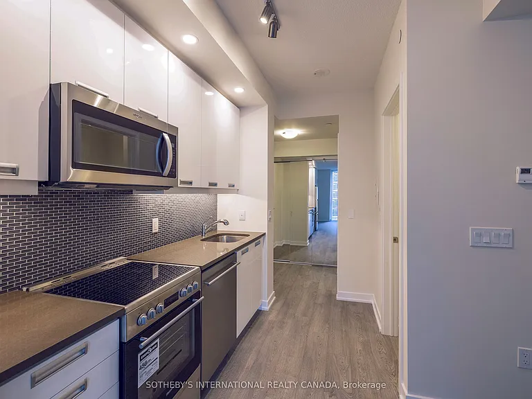 99 John St #2606 — Photo 3