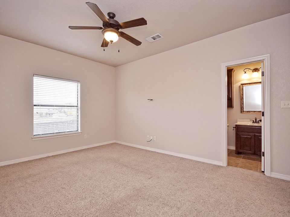 1st image of 403 Cattail Cir