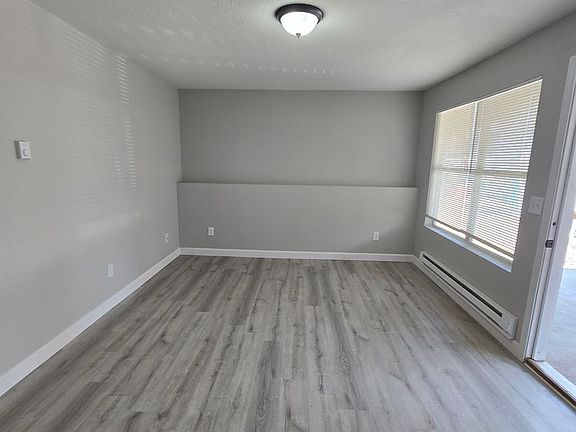 4th image of 4199 Sunset Dr APT 4