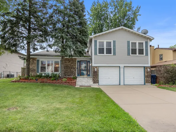 155 Hesterman Dr, Glendale Heights, IL 60139