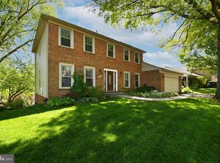 6215 Winnepeg Dr, Burke, VA 22015