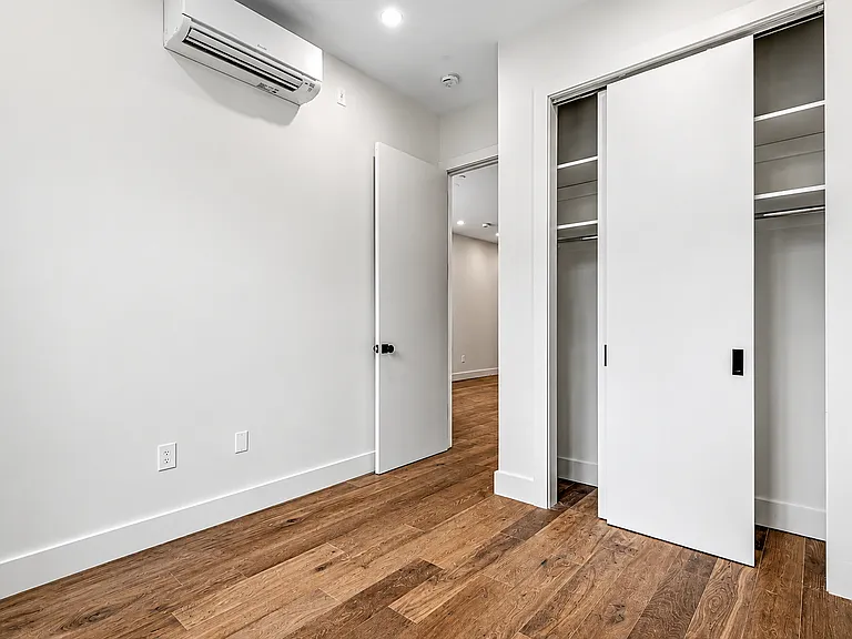 176 Quincy St #1R — Photo 11