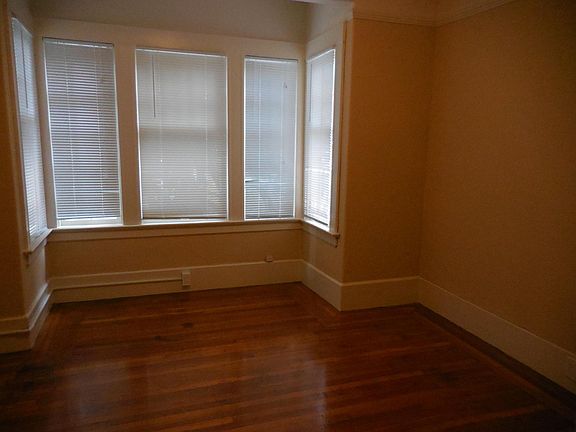 second bedroom facing the strteet