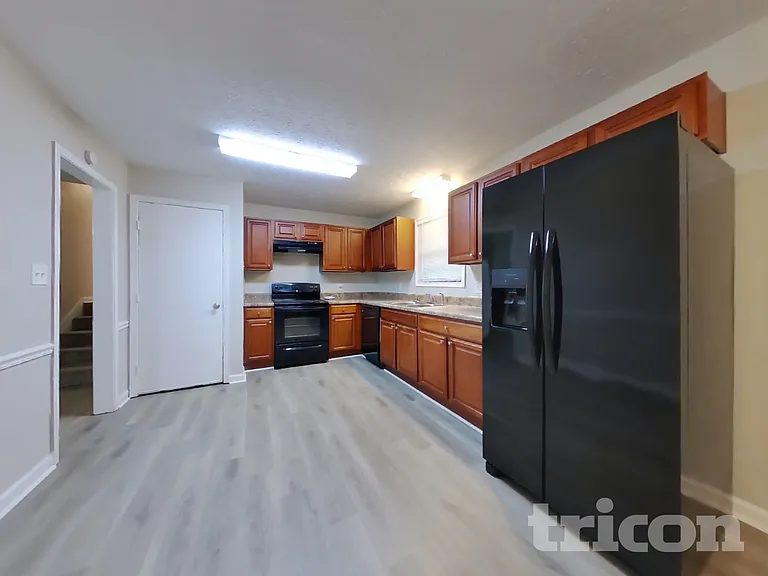 4211 Clearview Dr — Photo 5