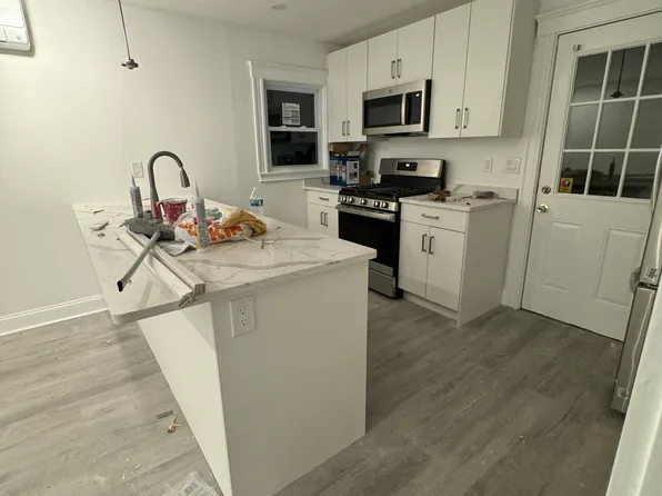 7-9 Chauncey St #9B, Dedham, MA 02026