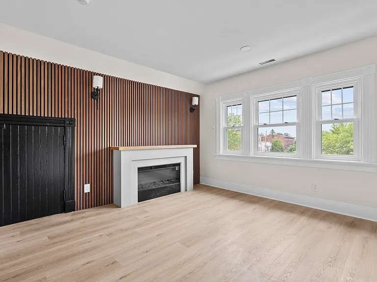 821 State St #3 — Photo 10