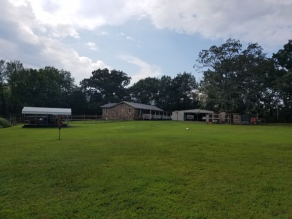 2nd image of 3114 Highway 71 NE