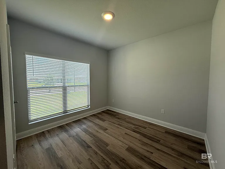 429 Parkerman Ave — Photo 18