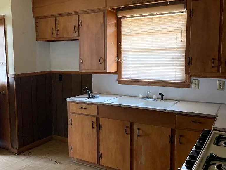 423 Branham Ave SW — Photo 3