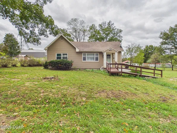 249 Locust St, La Russell, MO 64848