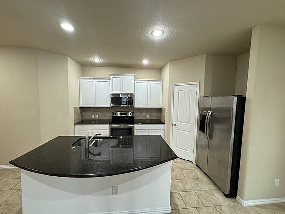 3rd image of 9703 Marbach Cyn