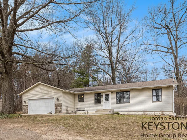 8361 Eighteen Mile Rd NE, Cedar Springs, MI 49319