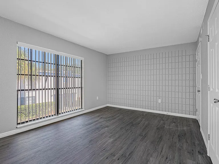 Montierra Apartments — Photo 31
