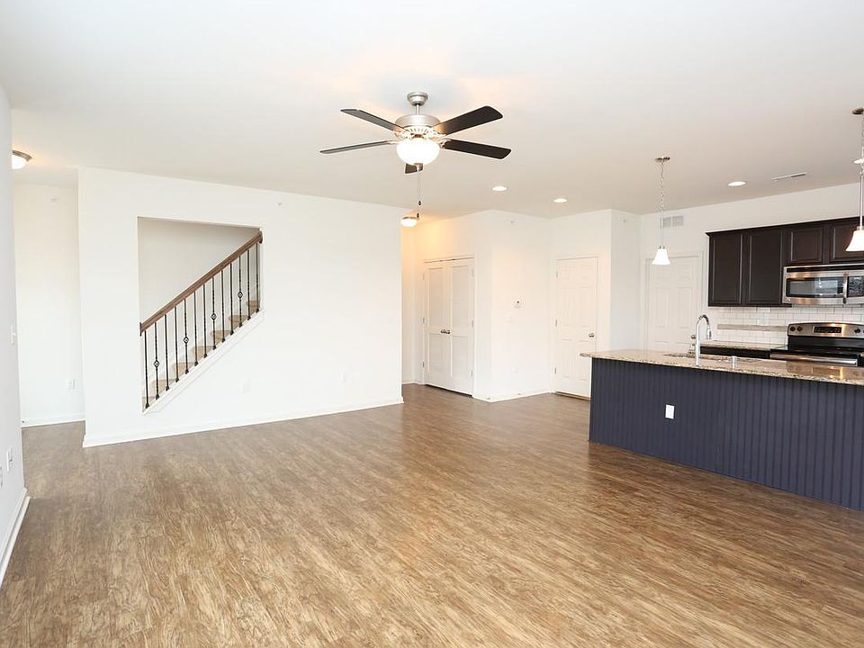 1st image of 4205 Sperling Dr APT 8202
